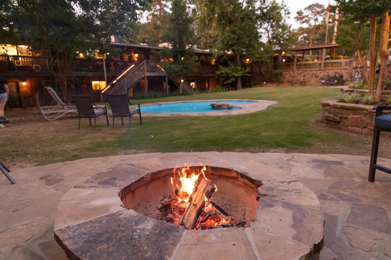 Poolside King Cabana With Full Kitchen, King Bed, Sleeper Sofa And Pool Access, Hotel Room Mount Ida Esterno foto